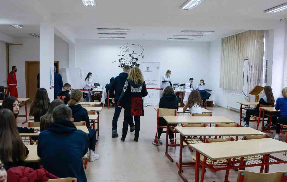 ŠKOLE ODLUČUJU: Kako će učenici nadoknaditi izgubljene časove?