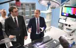 VUČIĆ NA OTVARANJU KLINIČKOG CENTRA: <span style='color:red;'><b>KCS</b></span> opremljen opremom najnovije generacije (FOTO)