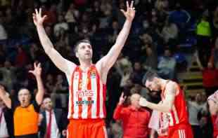 NOĆ U ZNAKU <span style='color:red;'><b>CRVENO BELI</b></span>H! Posle fudbalera slavili i košarkaši, Crvena zvezda savladala Fenerbahče 