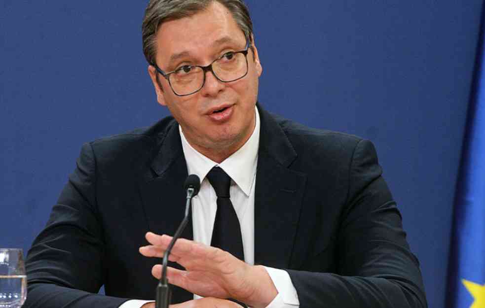 Nije problem što je Vučić lažnjak, problem je što smo ga mi načinili autoritetom
