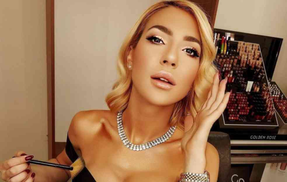 DANAS MI JE NAJLEPŠI 8. MART U ŽIVOTU: Jovana Jeremić pustila suzu (FOTO)