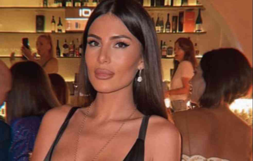MAMA MI JE REKLA DA SE BOGATO UDAM! Anastasija Ražnatović zaintrigirala objavom