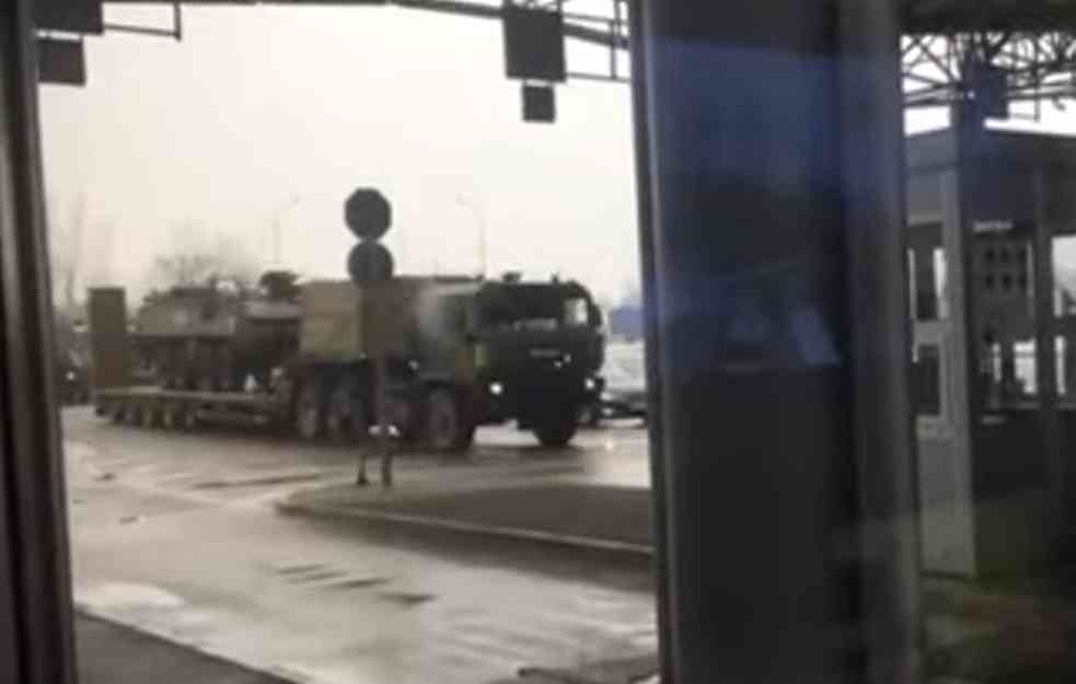 NATO TRUPE UOČENE NA GRANIČNOM PRELAZU: Oklopna vozila ušla u BiH, EUFOR jača prisustvo (VIDEO)