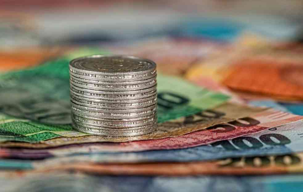 Naličje Vučićevog rasta ekonomije:Spoljnotrgovinski deficit Srbije za godinu dana uvećan 19,9 odsto
