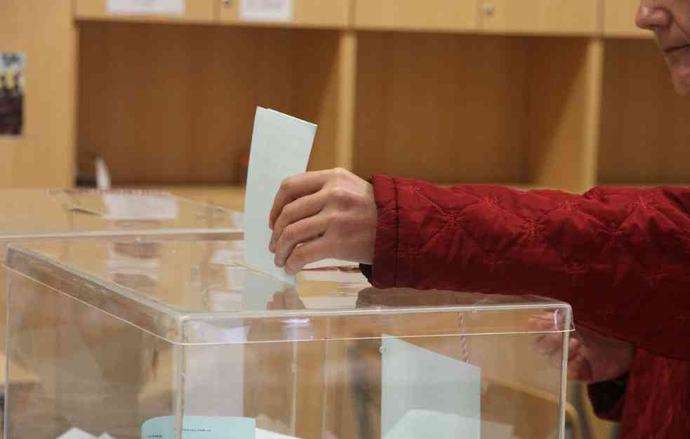 NOVINE U KRAGUJEVCU : Izabrana nova zamenica predsednika Skupštine 
