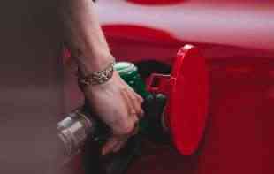 Na pumpama u Srbiji, gorivo jeftinije do 2.januara