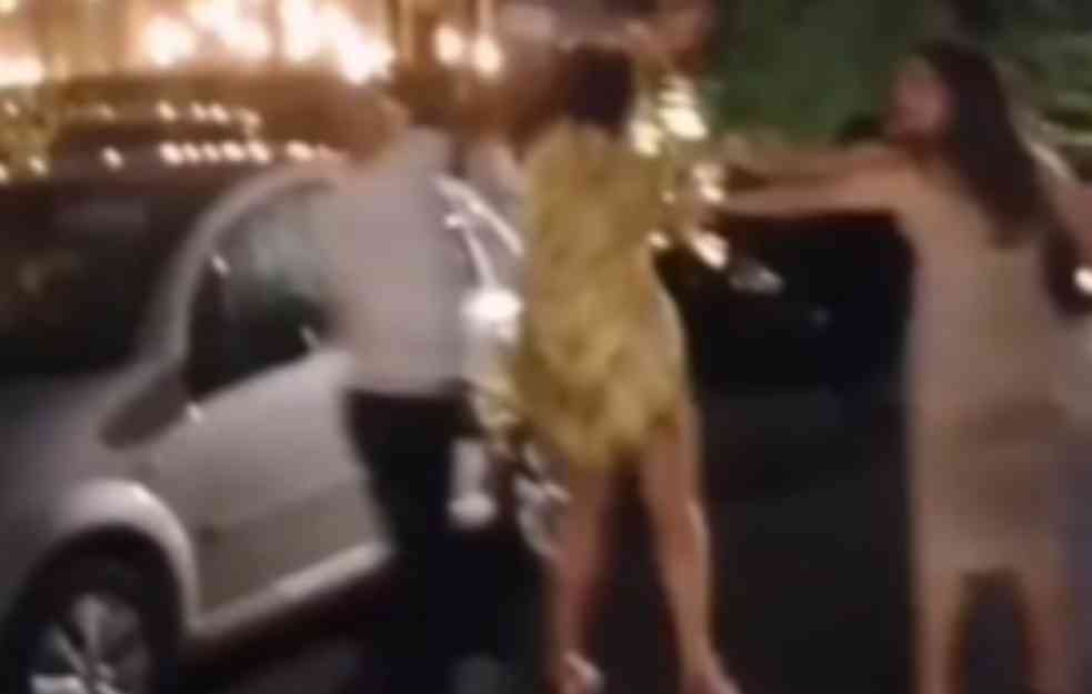 DEVOJKA JURI I TUČE STARIJEG MUŠKARCA: Kakva luda noć u Beogradu (VIDEO)