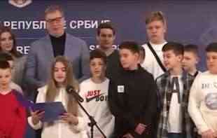 <span style='color:red;'><b>Deca iz regiona</b></span> danas kod predsednika Vučića!