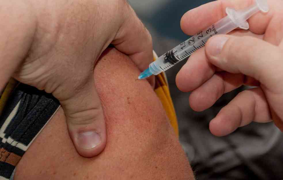 Počela provera vakcinalnog i imunološkog statusa građana u institutu 