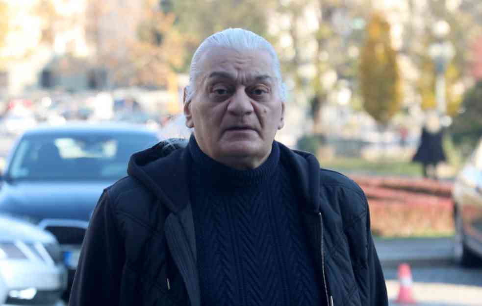 UZ SVU TUGU I BOL SAMO MU JOŠ I OVO FALI: Futa u strahu, šuška se po gradu da Laća ostao mnogima DUŽAN, pozajmljivao pare?!