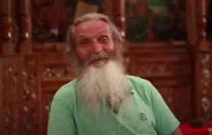 STANKO OŽIVEO NA SVOJOJ SAHRANI: Iskopali mu GROB, počelo <span style='color:red;'><b>opelo</b></span>, on USTAO! (VIDEO)