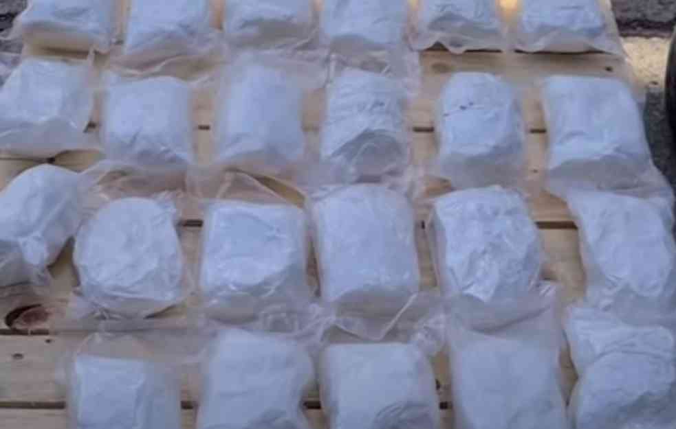 U Sremskoj Mitrovici zaplenjeno 57,6 grama kokaina i marihuana