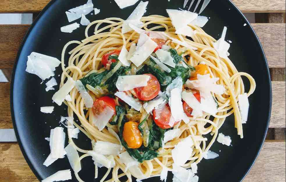 ZABORAVITE NA BOLONJEZE: Ova pasta bez mesa je nešto NAJUKUSNIJE što možete spremiti za 20 minuta!