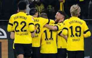 Dortmund uručio titulu Leverkuzenu