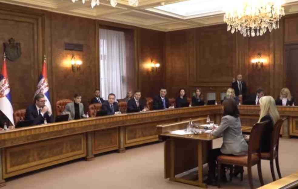 VLADA SRBIJE NAPRAVILA PRESEDAN: Usvojila veće koeficijente za tetkice i domare