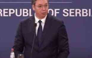 SEDI NA DVE STOLICE I ZASLUŽUJE CRNI POJAS: <span style='color:red;'><b>Ruski mediji</b></span> o predsedniku Srbije Aleksandru Vučiću