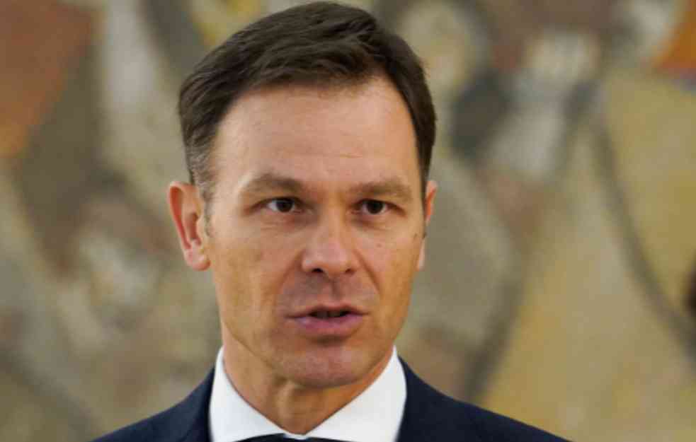  Siniša Mali izgubio živce: Gosti u restoranu skandirali "Živeli studenti", on napravio skandal!