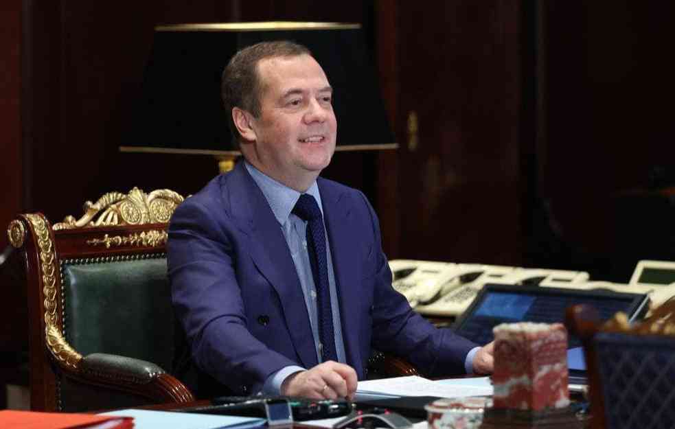 Medvedev: Ukrajina će nestati čim Zapad prestane da šalje novac