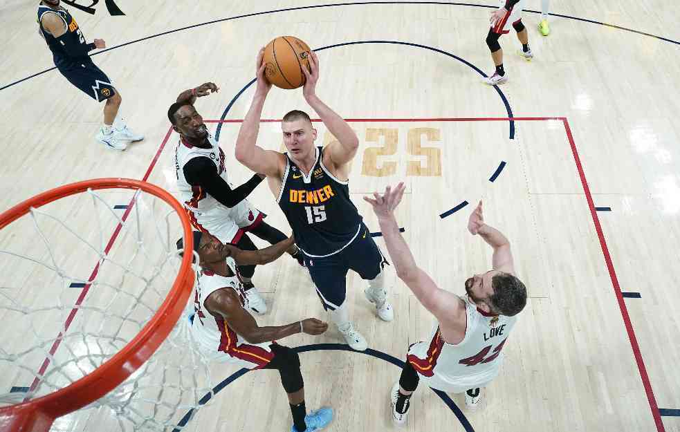 Jokićev promašaj umalo napravio poraz za Denver