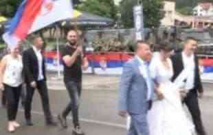 ALBANKA SE UDALA ZA SRBINA U LEPOSAVIĆU I IMA MOĆNU PORUKU: Rađaću decu kao <span style='color:red;'><b>PRAVOSLAVKA</b></span>!