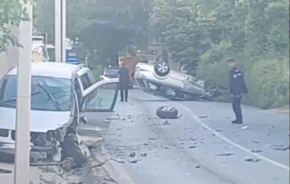  TEŠKA NESREĆA U SREMSKOJ KAMENICI: Auto prevrnut na krov, drugi kod bandere! (FOTO)