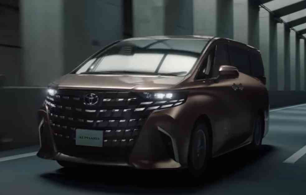 Nova Toyota Alphard & Toyota Vellfire (VIDEO)