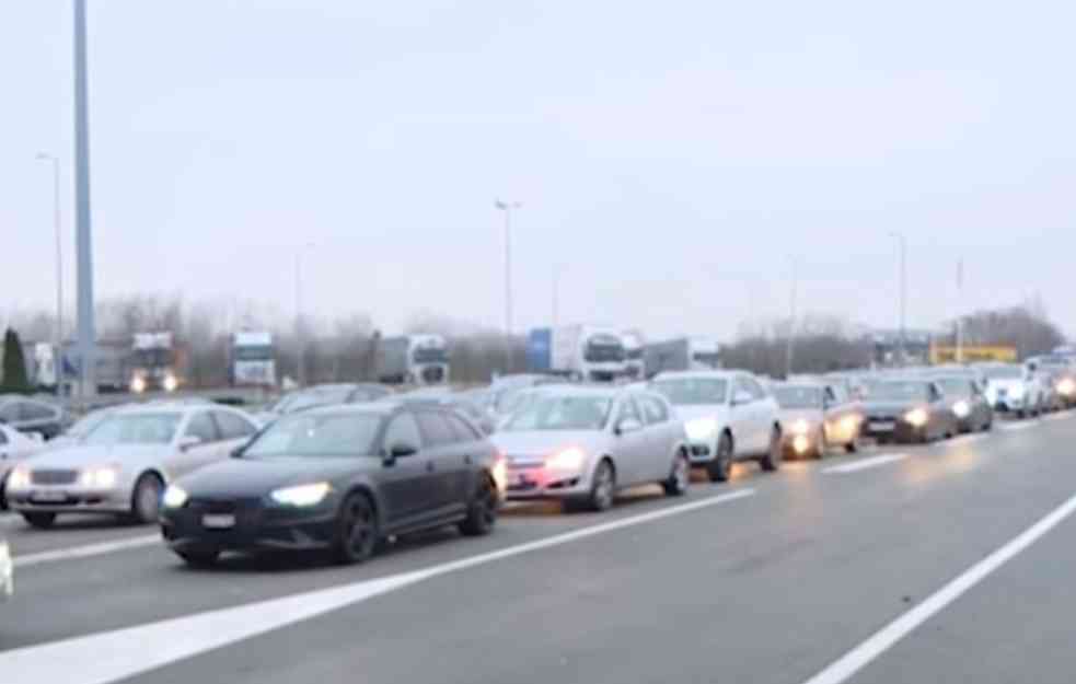 AMSS: Očekuju se velike gužve na putevima i graničnim prelazima