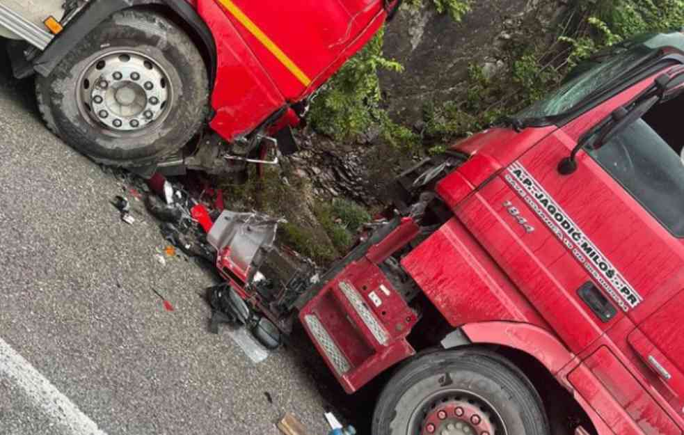 Težak udes kod Vrnjačke banje, učestvovala tri vozila