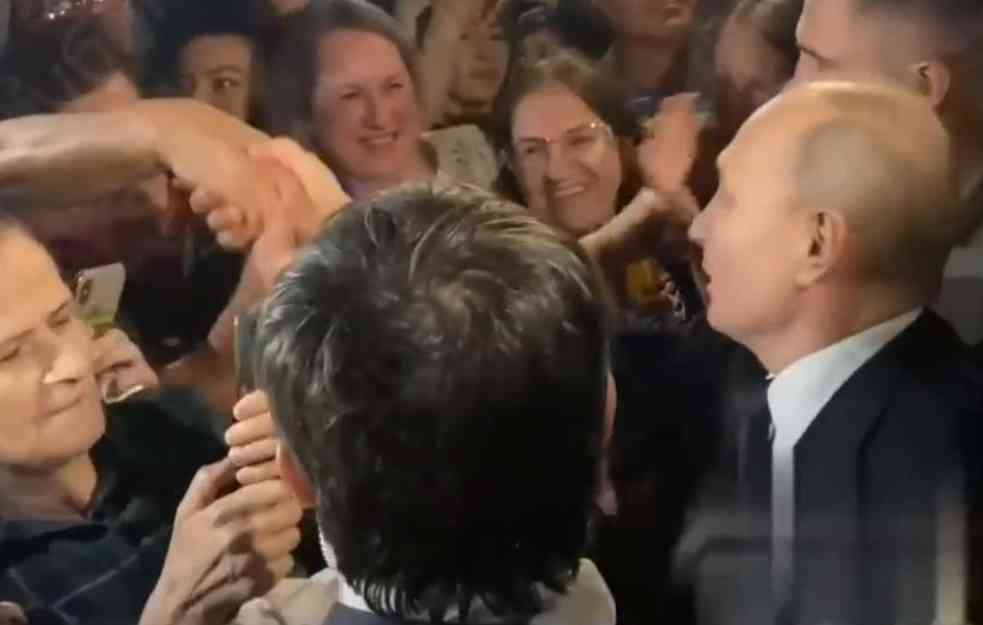 PUTIN LJUBIO ŽENE! Pogledajte srdačan susret predsednika Rusije sa građanima Dagestana (VIDEO)