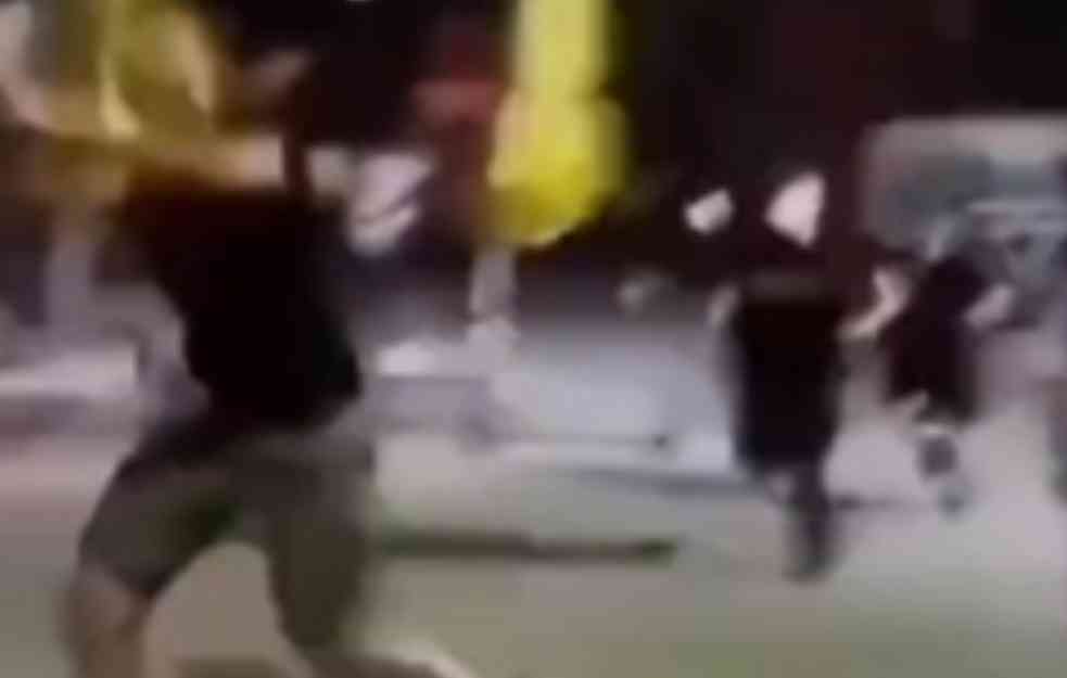 GRCI OTKRILI DETALJE UŽASNE TRAGEDIJE: Pogledajte sve snimke brutalne tuče zagrebačkih Bed Blu Bojsa i tifoza AEK-a (VIDEO)