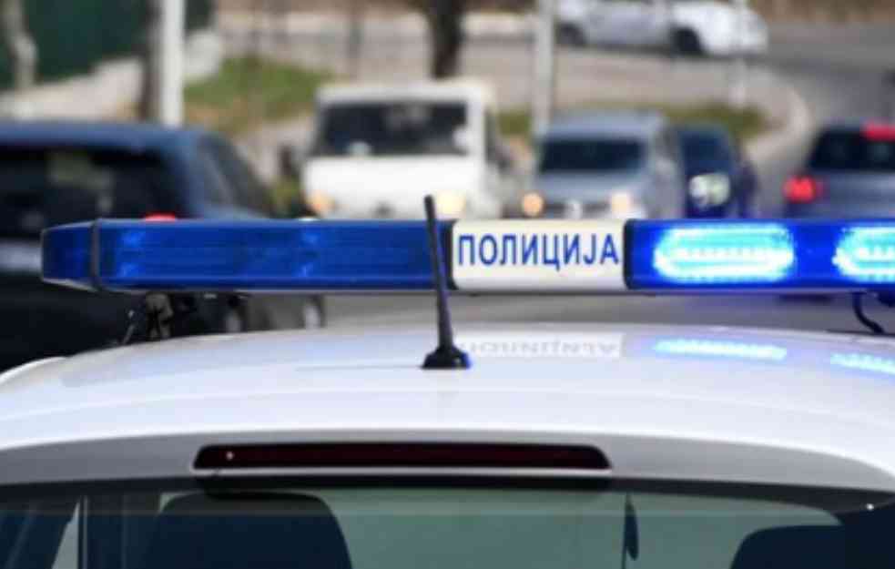 Dvanaestogodišnjak u Prijepolju vozio auto, protiv majke podneta prekršajna prijava