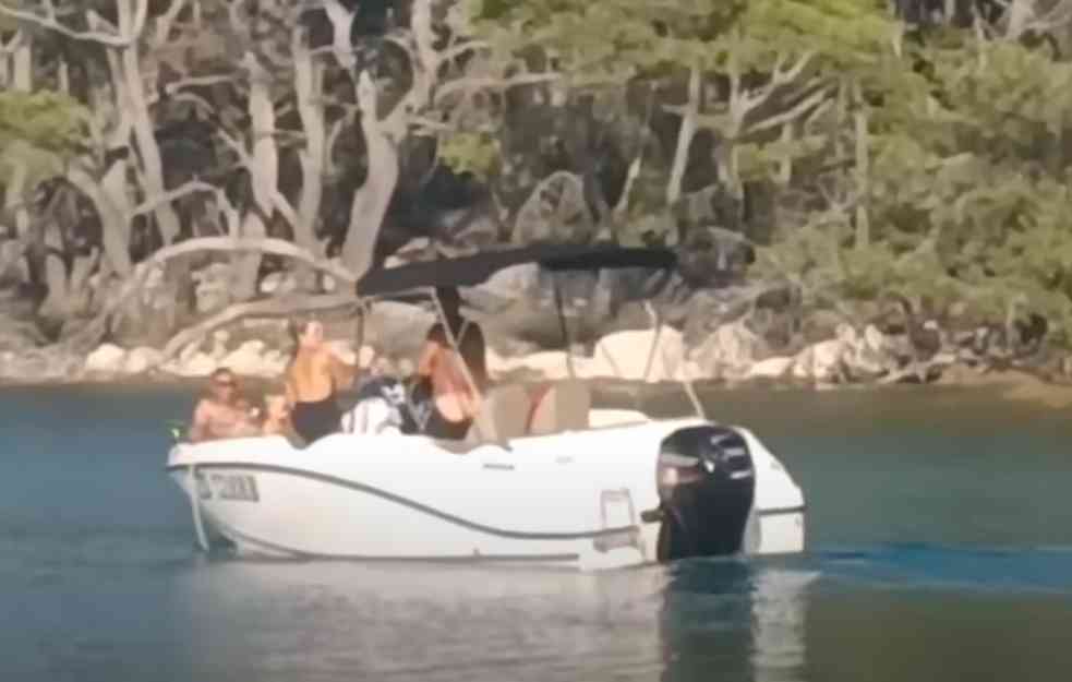 Gliserom uleteo među kupače, pokazivao zadnjicu i vikao da je „branitelj“ (VIDEO)