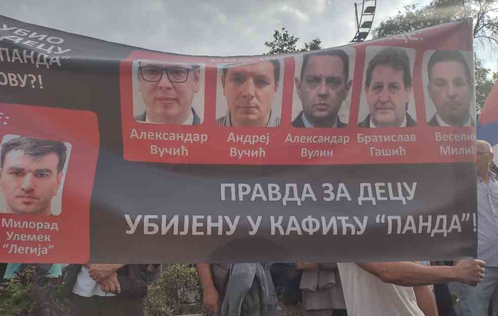 DA SE SASLUŠA ALEKSANDAR VUČIĆ: Zahtev roditelja ubijenih mladića u kafiću “Panda”