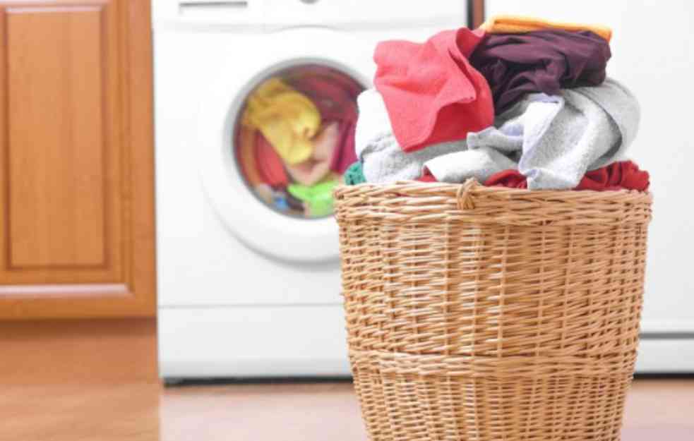 MOŽDA JE VREME ZA NOVU? Četiri znaka da vaša mašina za pranje veša ne radi dobro