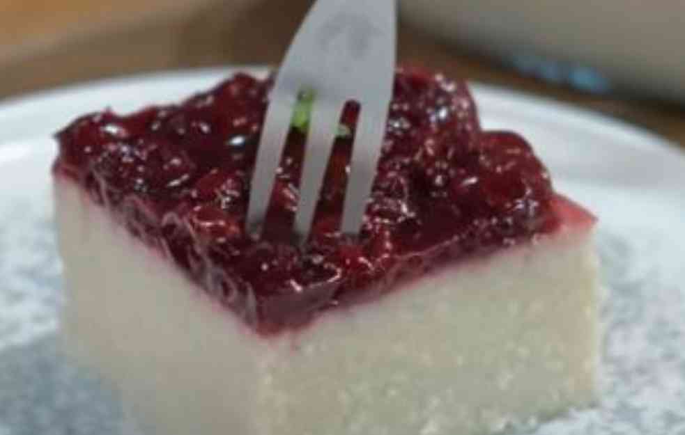 KOLAČ SA KOKOSOM KOJI OSVAJA NA PRVI ZALOGAJ : Brz i lak recept!