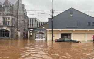 PADAVINE U ANKARI:  Poplavljene metro-stanice, zatvorene deonice auto-puteva