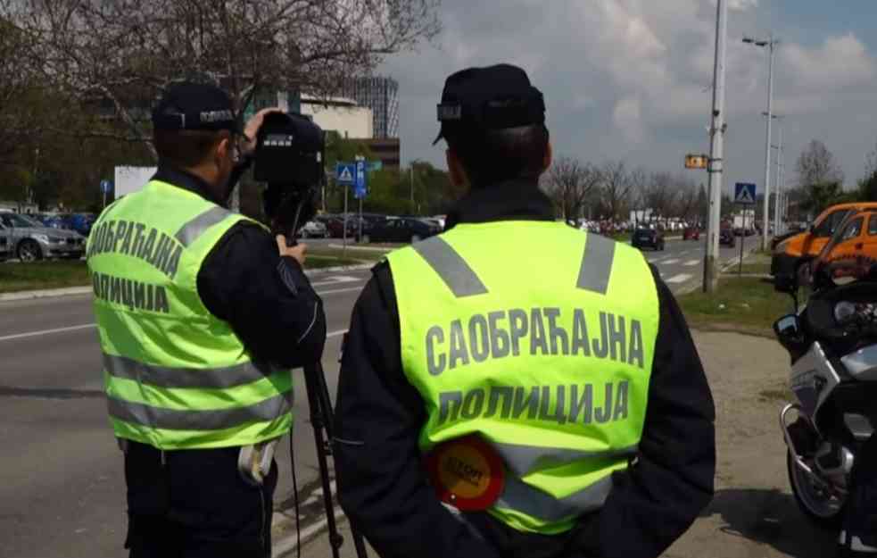 ŠAPČANIN VOZIO PIJAN, DROGIRAN I BEZ DOZVOLE: Policija ga zaustavila u redovnoj kontroli