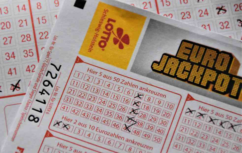 Čovek osvojio MILIONE na lutriji, pa molio da ne kažu njegovoj ženi: Otkrio je i RAZLOG!