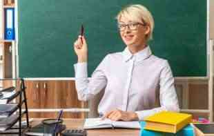 Ugovori na neodređeno za 1.312 nastavnika: Na stalni posao mogu da računaju i prosvetari sa 30 odsto norme