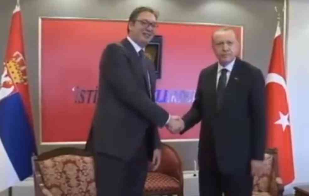 SKANDALOZNO! VUČIĆ NJEGA UPORNO SMATRA PRIJATELJEM... Erdogan: Nastavljamo podršku međunarodnom priznanju Kosova!