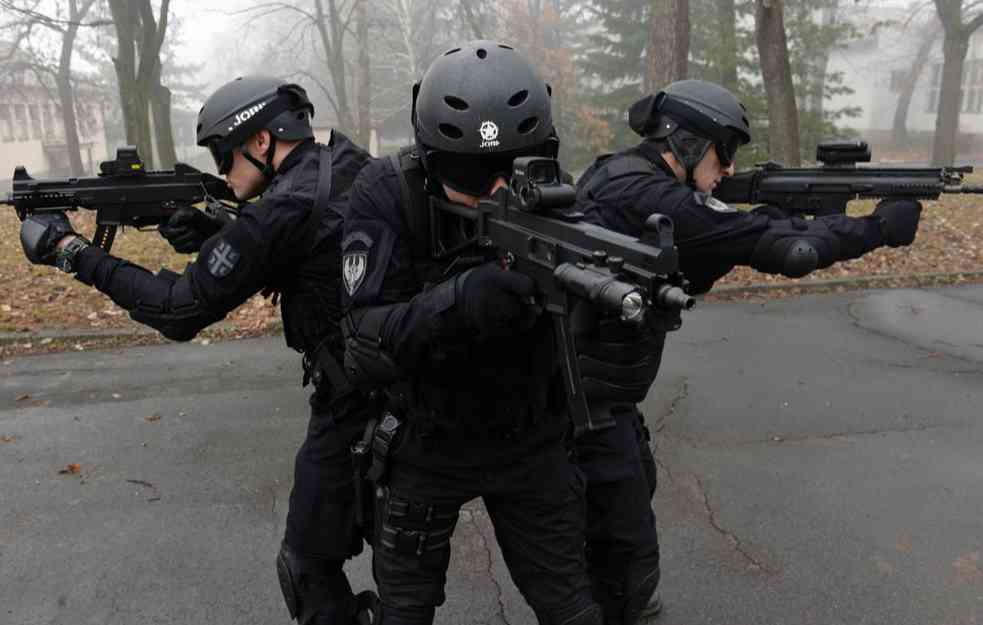 Vučić danas obilazi završne radove na objektu za pripadnike odreda „Kobre