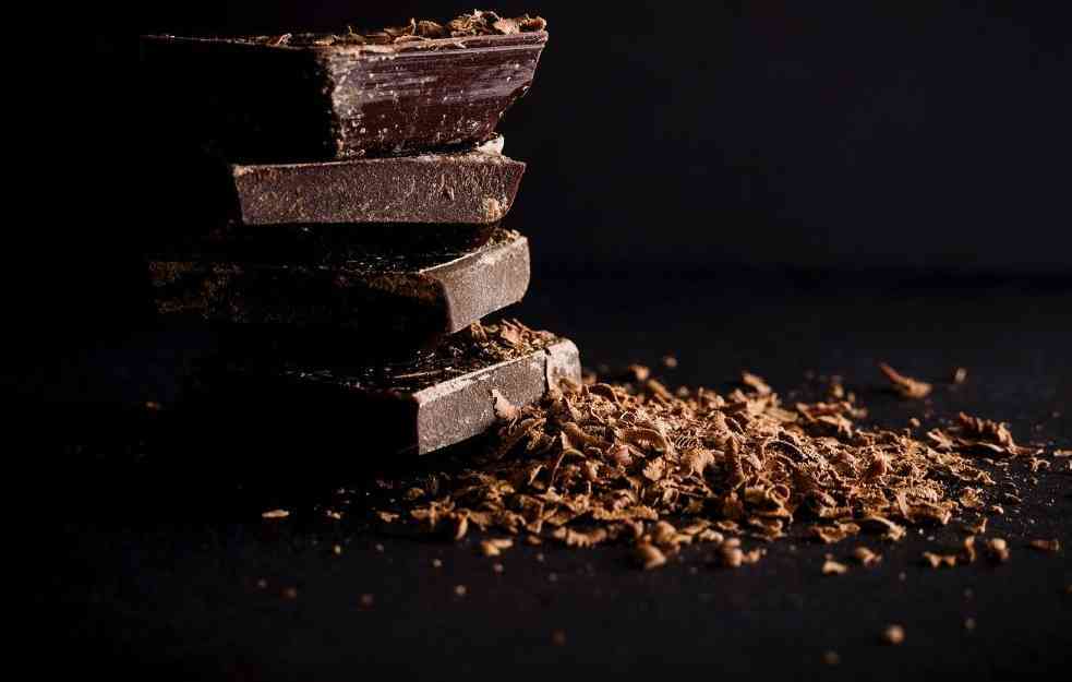 Da li znate gde je bolje da čuvate čokoladu – u frižideru ili ormaru?