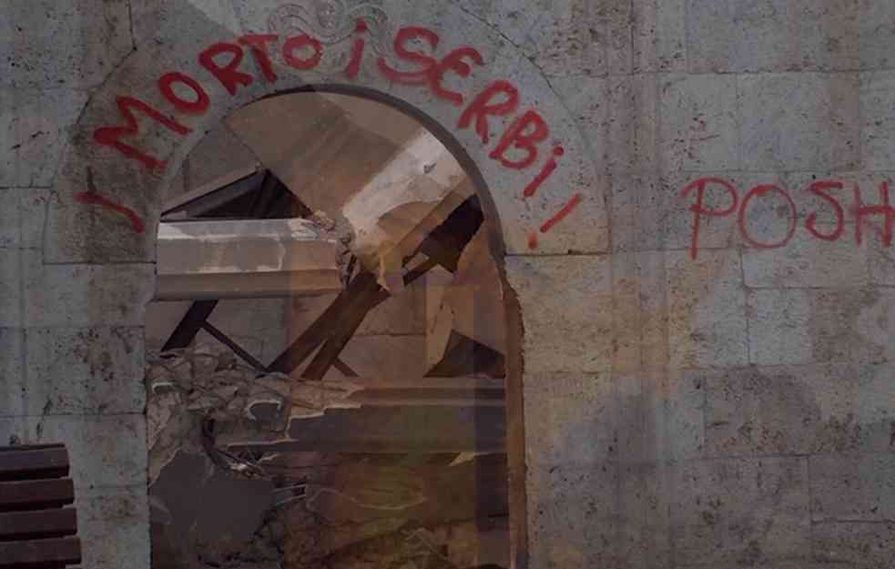 MISLILI SMO - SVE ĆE NAS POBITI: Srbi probijali zid da prežive POGROM u zgradi Ju programa u Prištini! (VIDEO, FOTO)