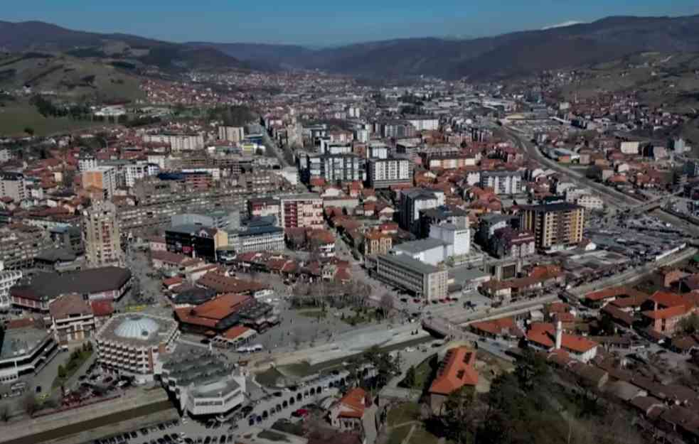 Direktor škole išamarao svog prethodnika: Novi Pazar u šoku zbog sukoba u OŠ Avdo Međedović