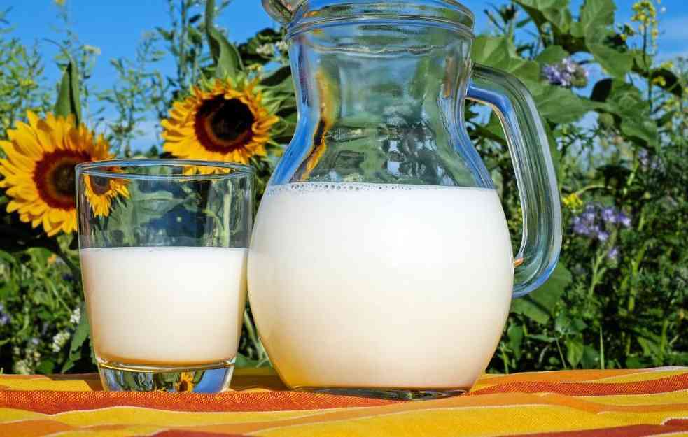 MLEKO, A NE VODA: Ovaj napitak će vam bolje ugasiti žeđ nego čista voda