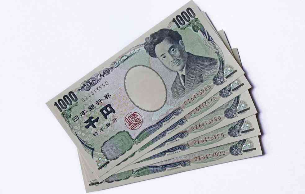 Istorija ponavljanja: Japanski jen pada na najniži nivo u tri decenije