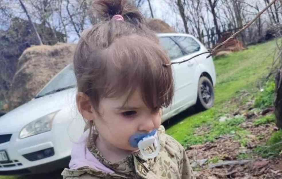 ТЕРОР! МАЈКА ВИДЕЛА АУТО СА УБИЦАМА А ОТАЦ ГА ЗАУСТАВИО: Убице су слагале Данкиног оца да је не виде, а девојчицу су одвезле у гепек!