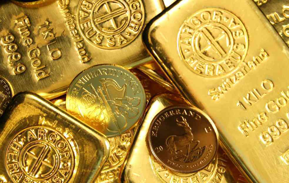 Zlato na novom rekordu, međutim – rastu i srebro i platina