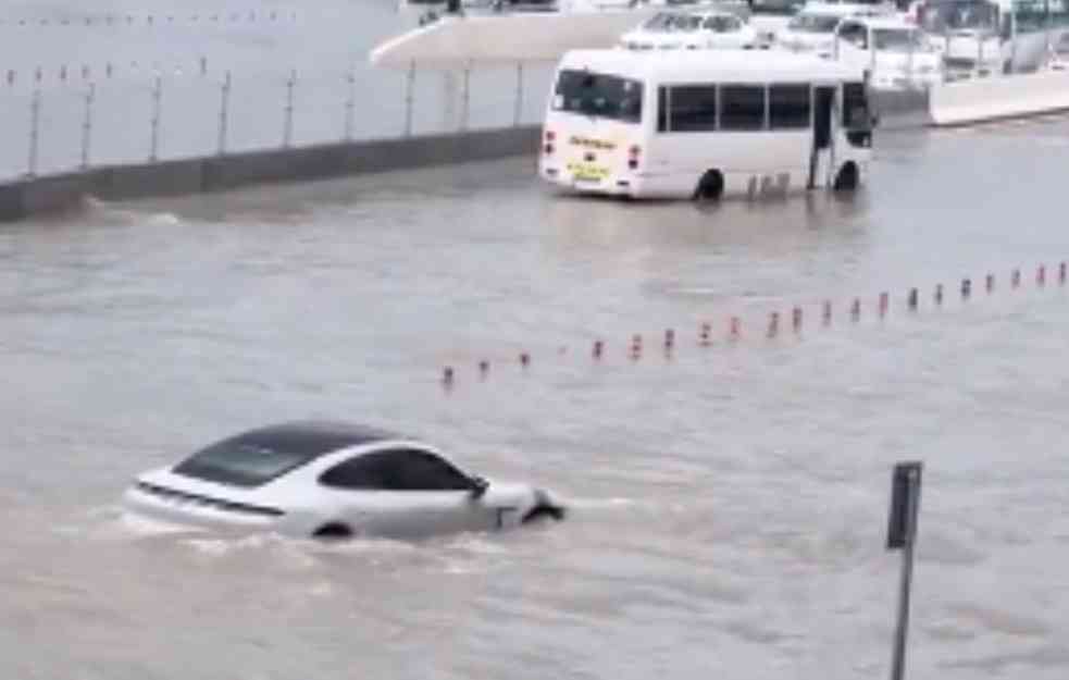 POPLAVE NAPRAVILE HAOS I U BRAZILU: Obilne padavine napravile haos, osam osoba poginulo, 21 nestalo