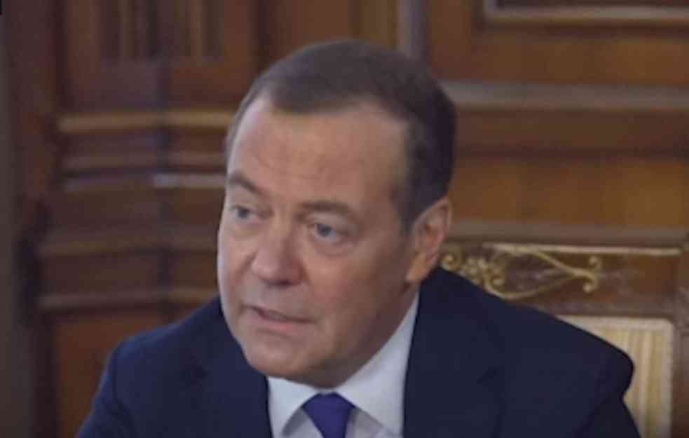 MOSKVA BESNA ZBOG ODLUKE AMERIKANACA O POMOĆI UKRAJINI! Medvedev: Iskreno im želim da potonu u građanski rat